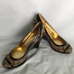 Coach “Kerry Ann” style heels- size 8